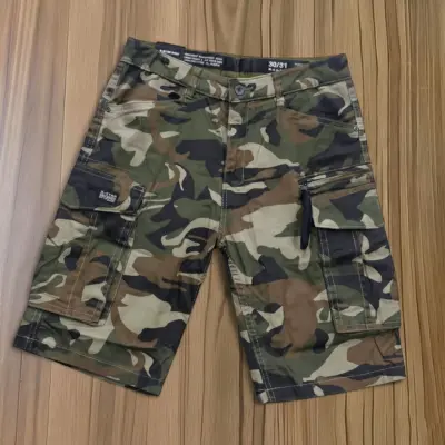 Stylish Kaizer Cotton Fabric 6 Pocket Short Pantc